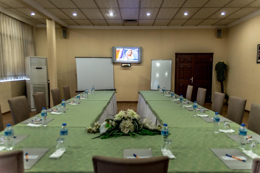 Kristal Otel Адана Экстерьер фото
